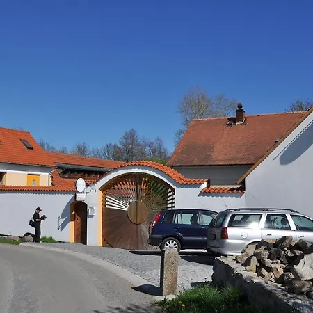 Strnadovský Mlýn Penzion 3*