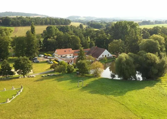 Pensjonat Strnadovsky Mlyn Jesenice (Pribram)